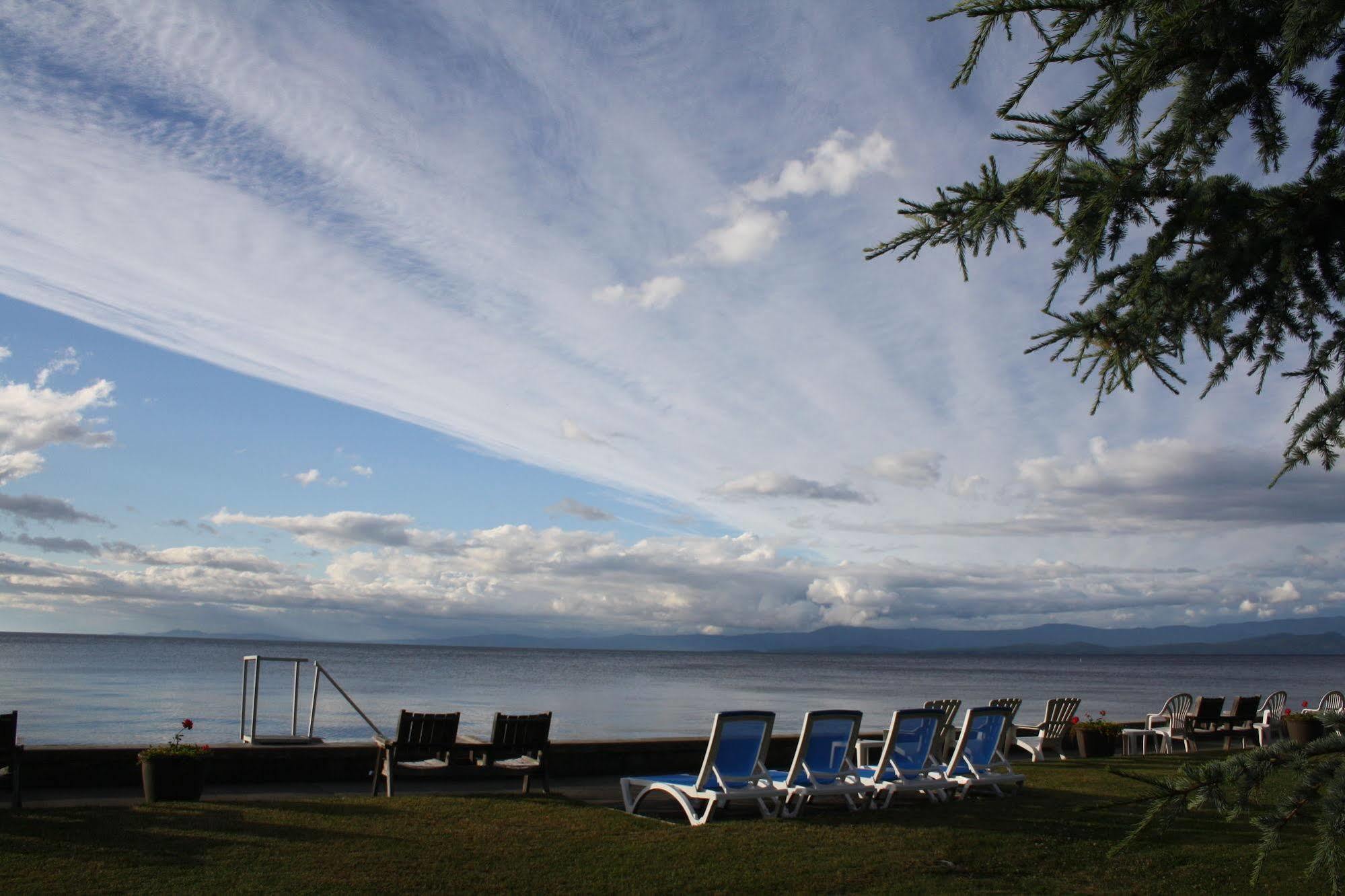 Hotel Pebbles Qualicum Beach